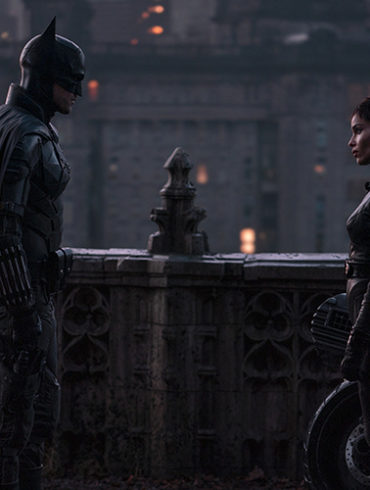 Robert Pattinson and Zoë Kravitz in The Batman